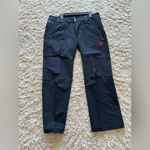 MAMMUT SOF tech black men’s large ski pants stretch fabric, excellent cond.